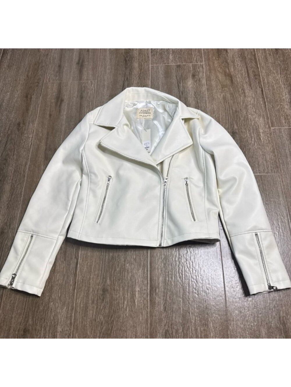 Francesca's Ashley Faux Leather Jacket Off White Size M Defect